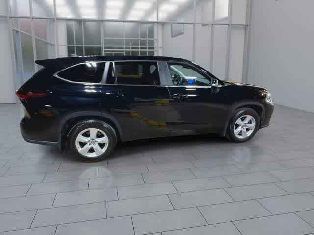 Thumbnail: 2024 Toyota Highlander - 9