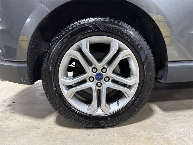 Thumbnail: 2017 Ford Edge - 10