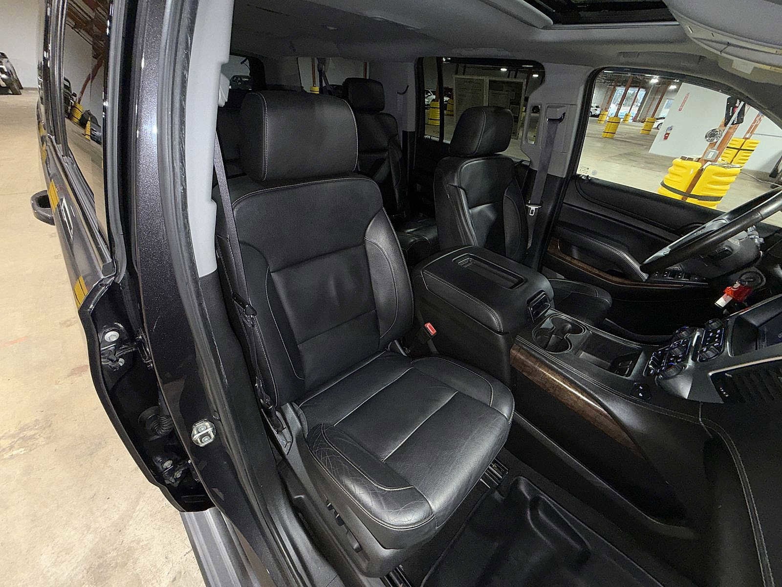 Thumbnail: 2017 Chevrolet Suburban - 16