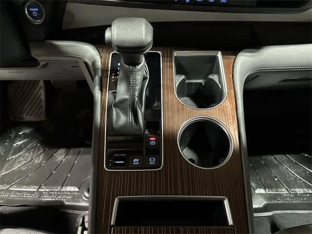 Thumbnail: 2022 Toyota Sienna - 31