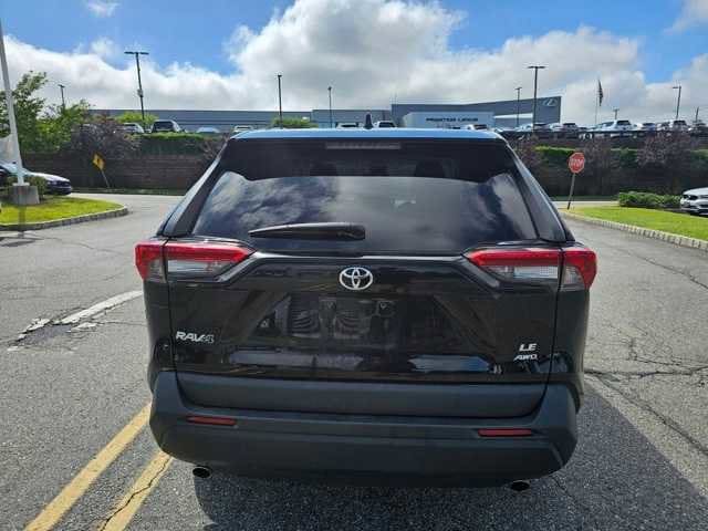 Thumbnail: 2022 Toyota RAV4 - 5