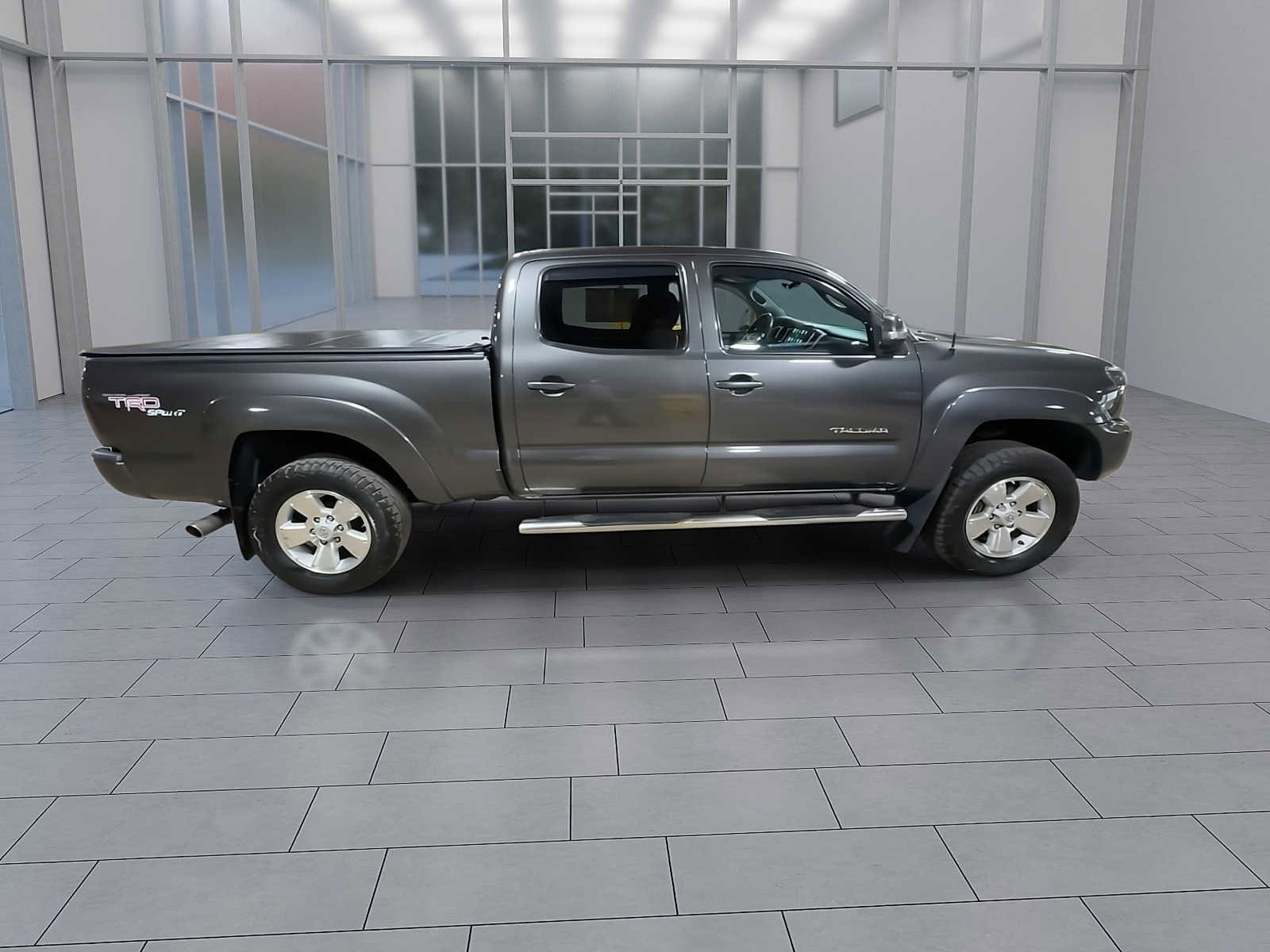 Thumbnail: 2012 Toyota Tacoma - 9