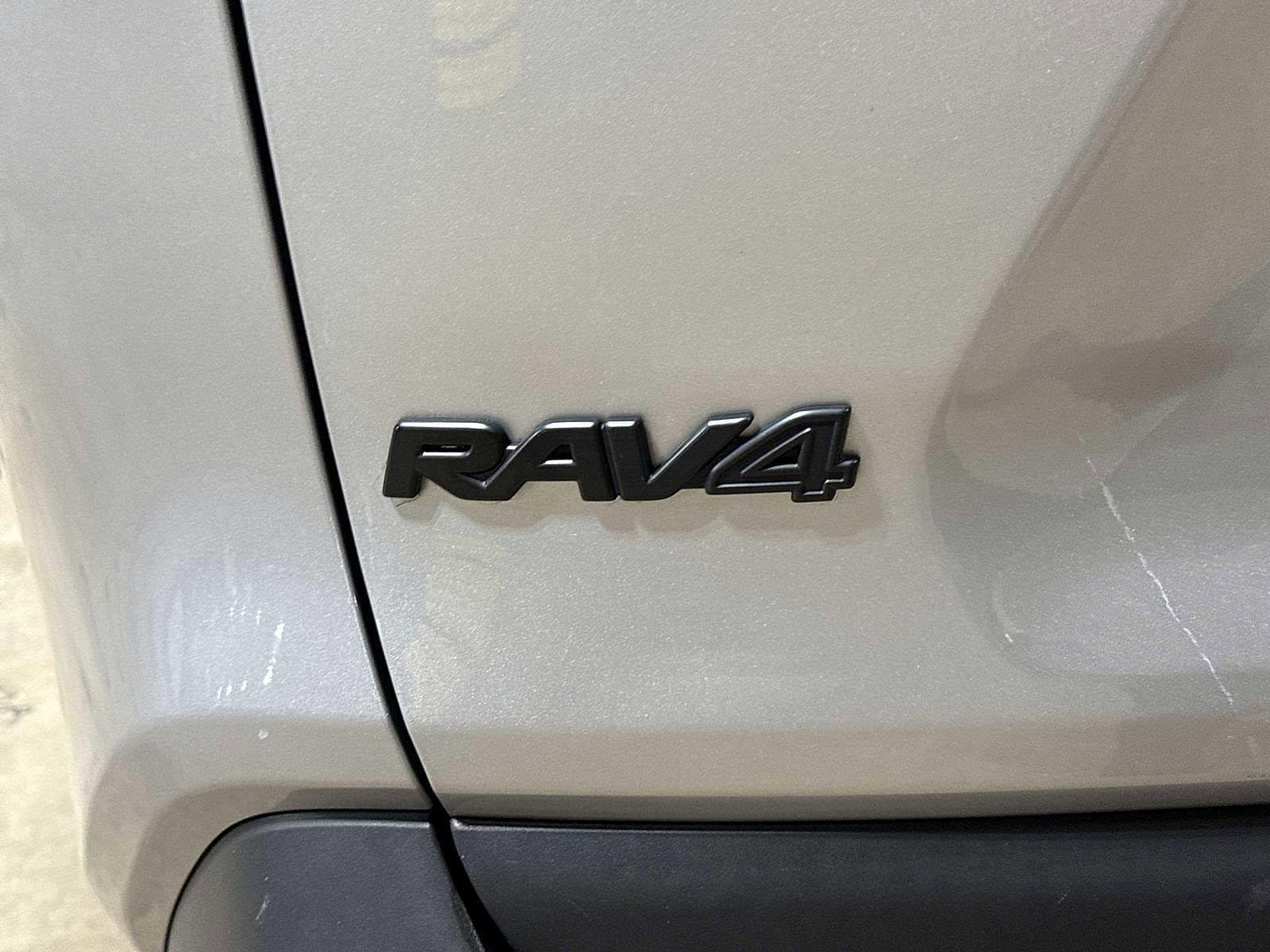 Thumbnail: 2023 Toyota RAV4 - 24