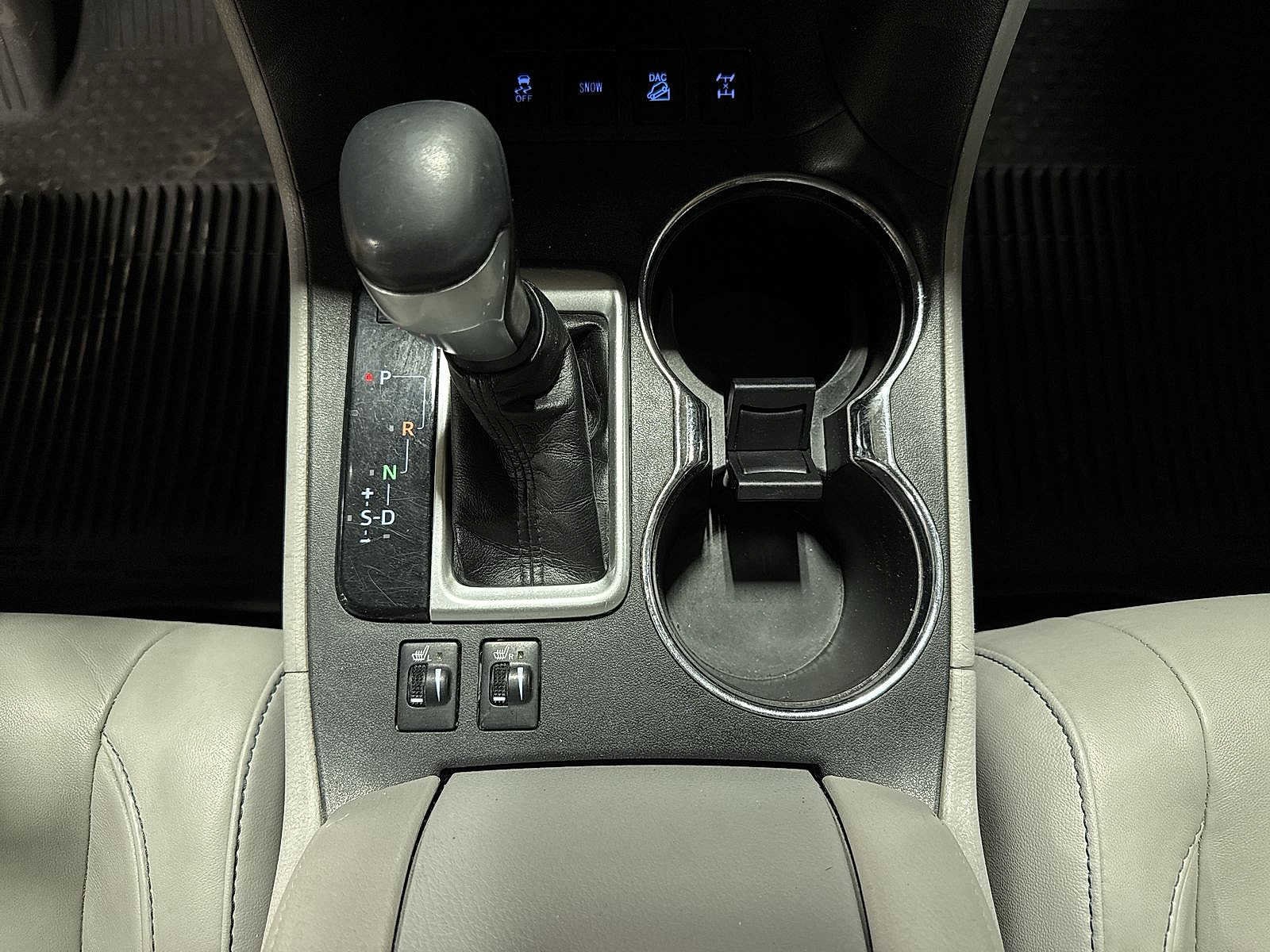 Thumbnail: 2017 Toyota Highlander - 33