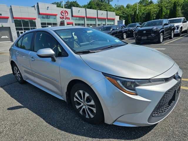 Thumbnail: 2022 Toyota Corolla - 3