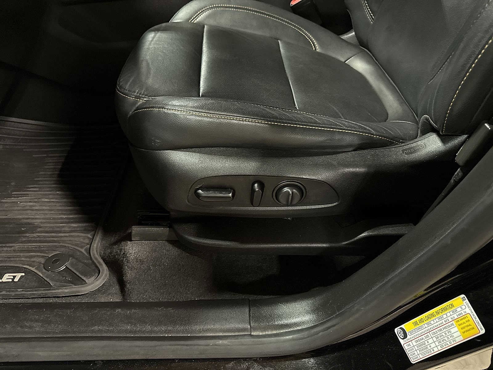 Thumbnail: 2019 Chevrolet Traverse - 24