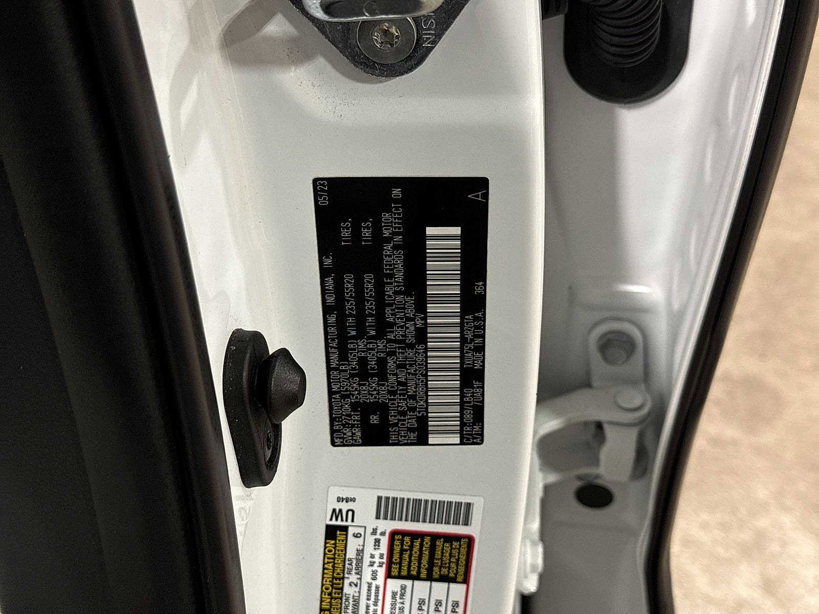 Thumbnail: 2023 Toyota Highlander - 13