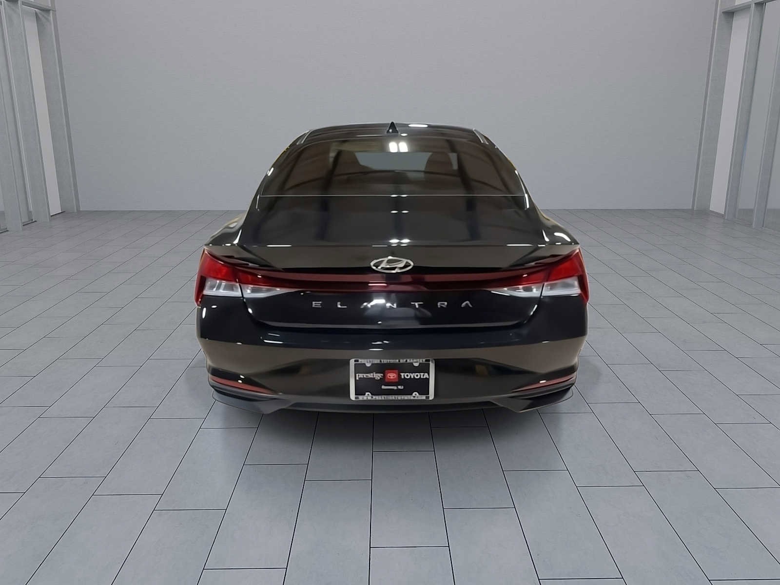 Thumbnail: 2022 Hyundai Elantra - 7