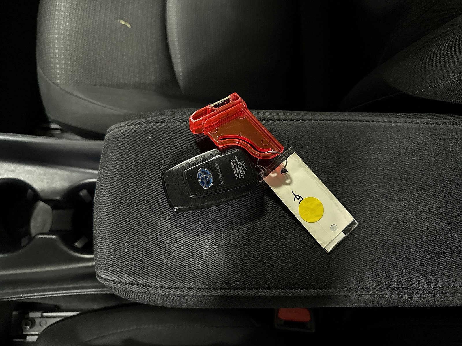 Thumbnail: 2022 Toyota Prius - 30