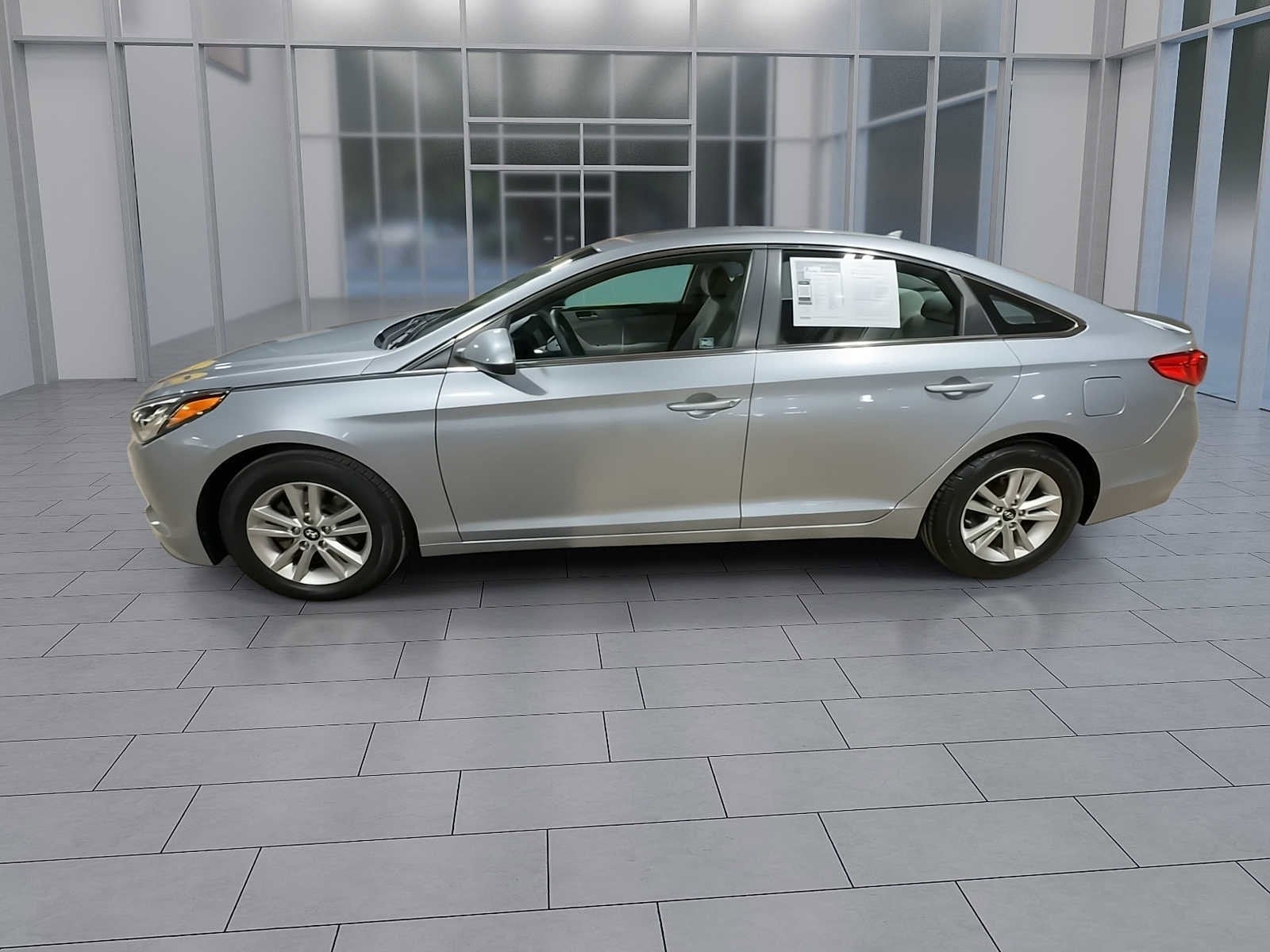 Thumbnail: 2016 Hyundai Sonata - 5