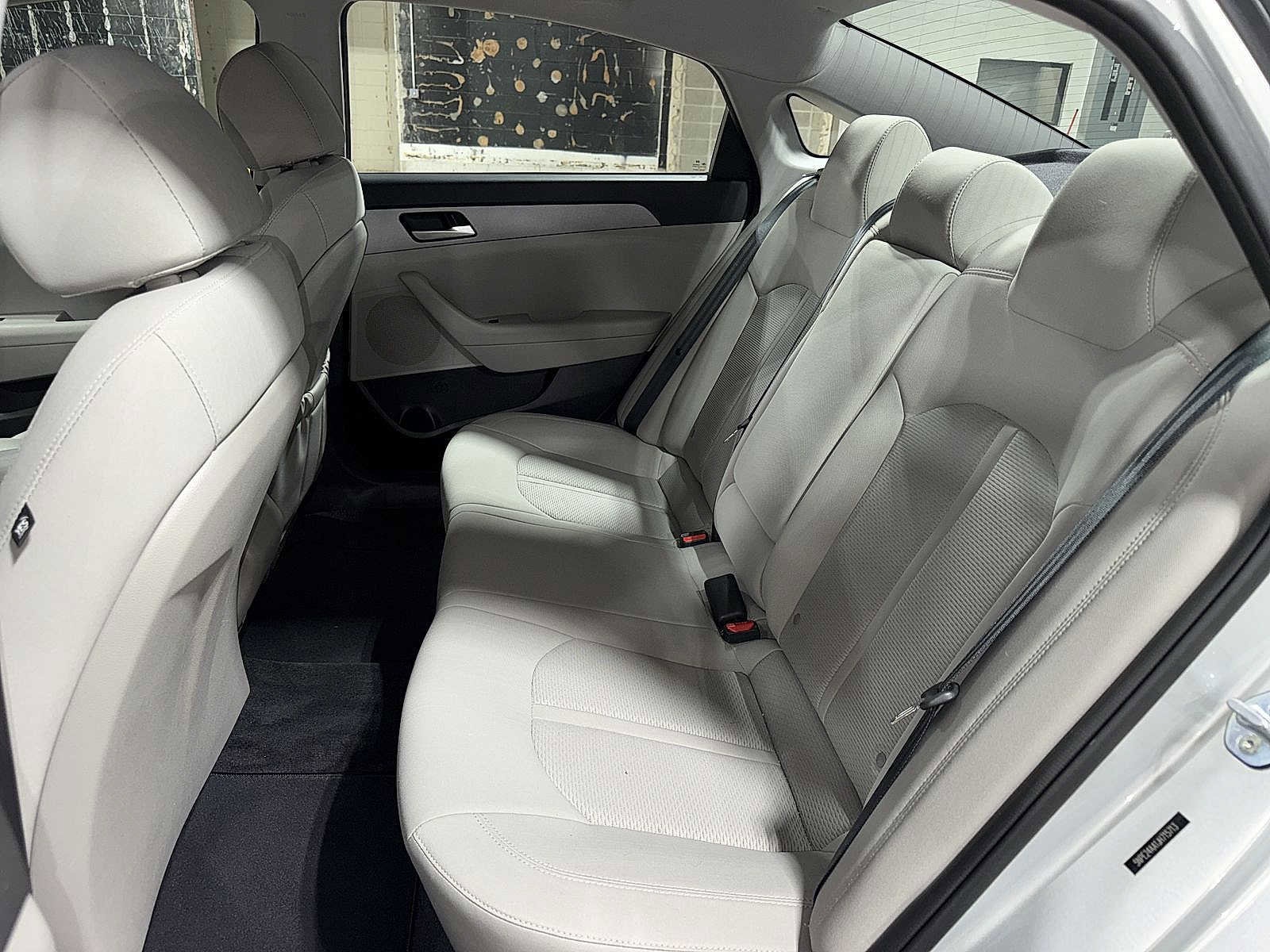 Thumbnail: 2018 Hyundai Sonata - 17