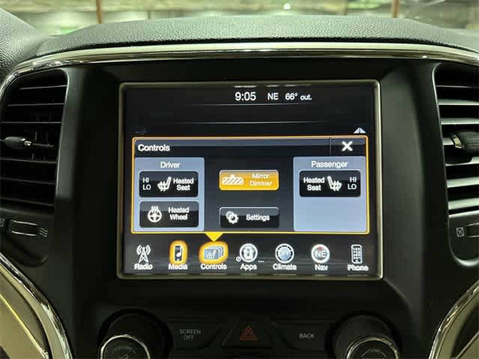 Thumbnail: 2016 Jeep Grand Cherokee - 51