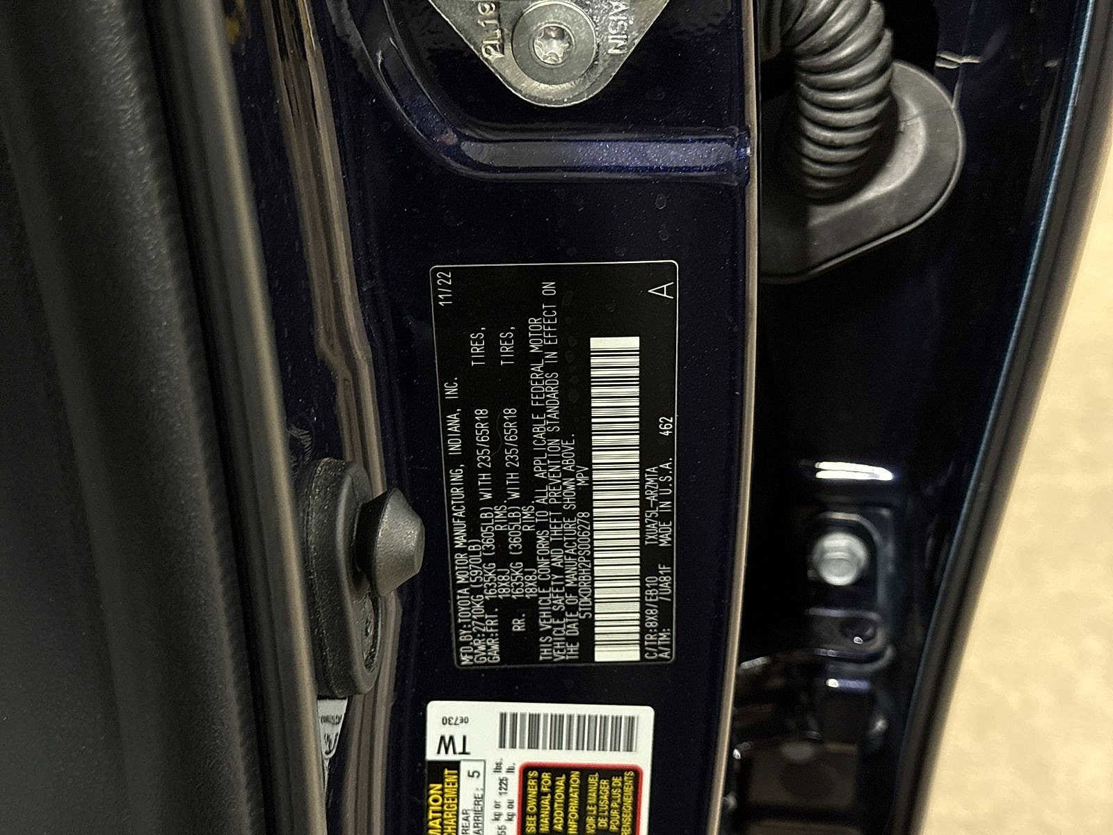 Thumbnail: 2023 Toyota Highlander - 14