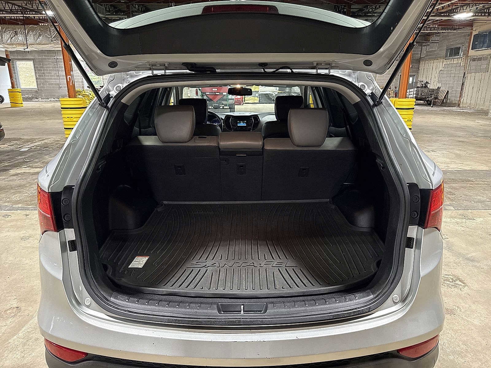 Thumbnail: 2016 Hyundai Santa Fe - 11