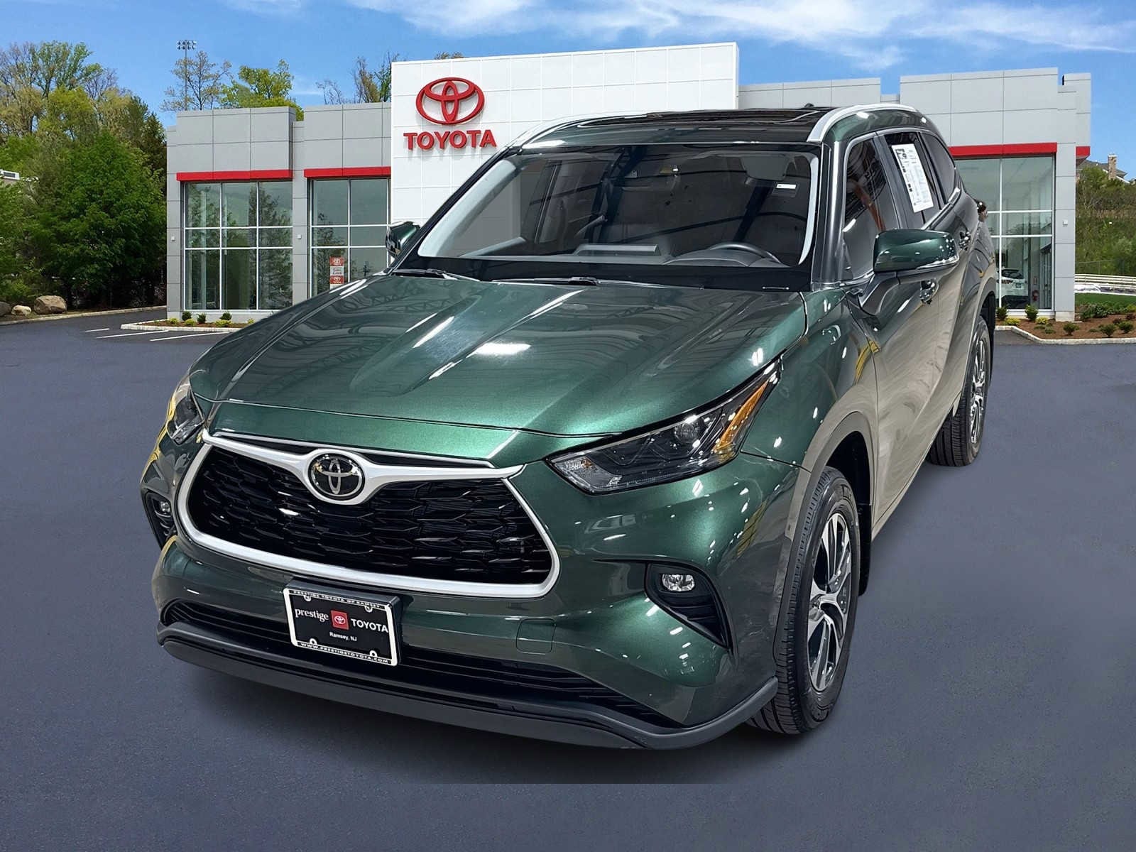 Thumbnail: 2025 Toyota Highlander - 1