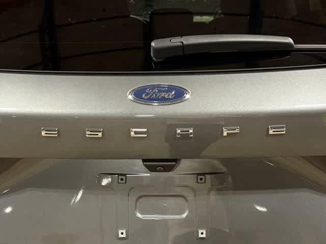 Thumbnail: 2022 Ford Escape - 24