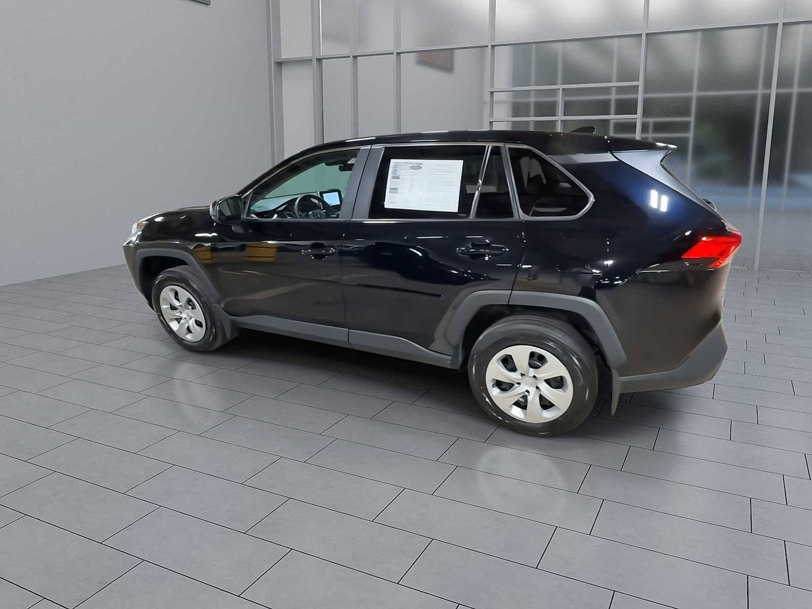 Thumbnail: 2023 Toyota RAV4 - 6