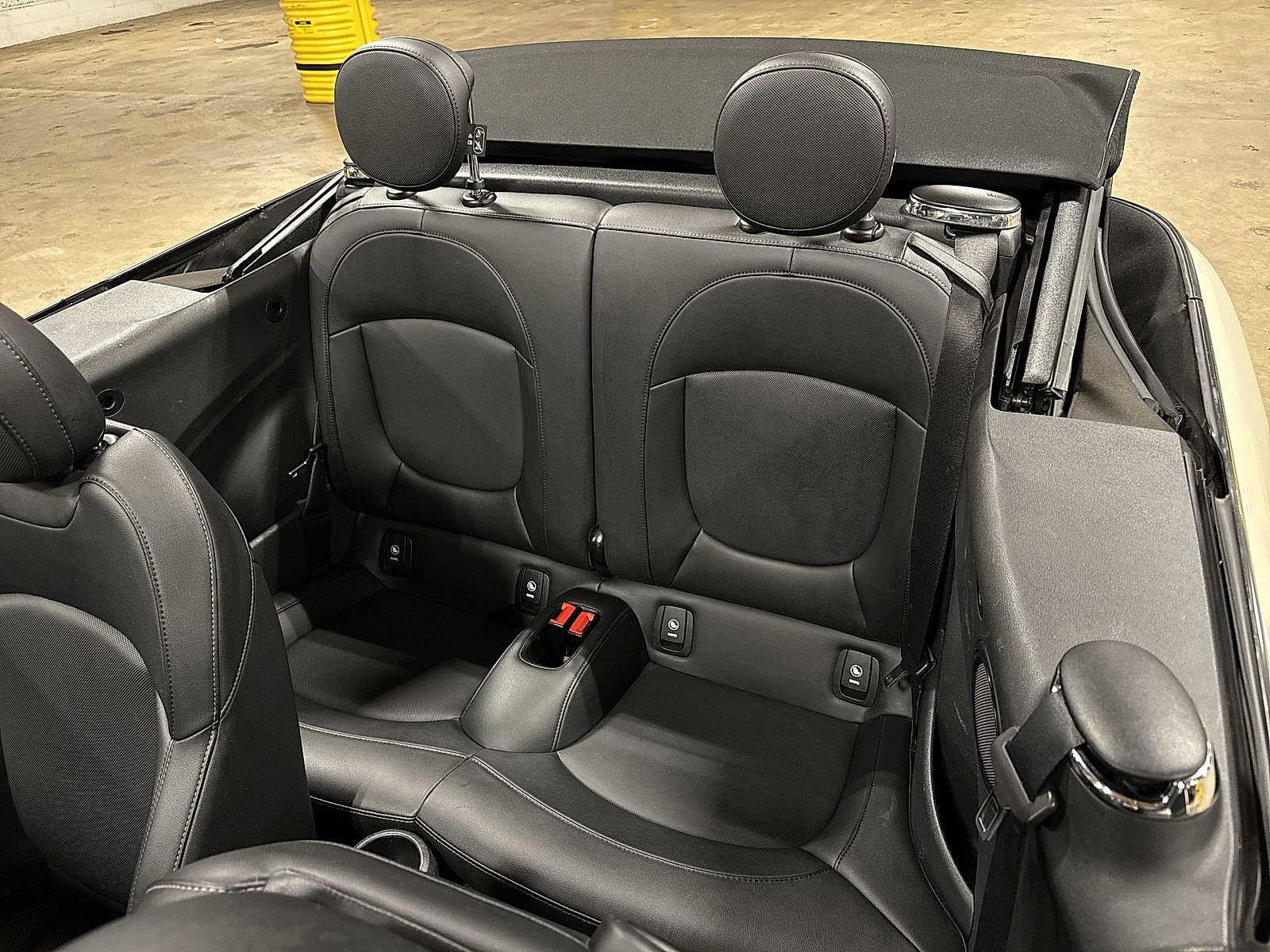 Thumbnail: 2019 MINI Cooper Convertible - 17