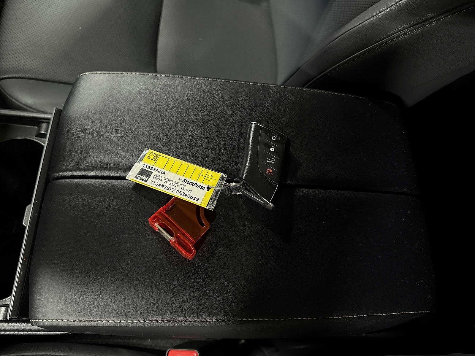 Thumbnail: 2023 Lexus GX - 35