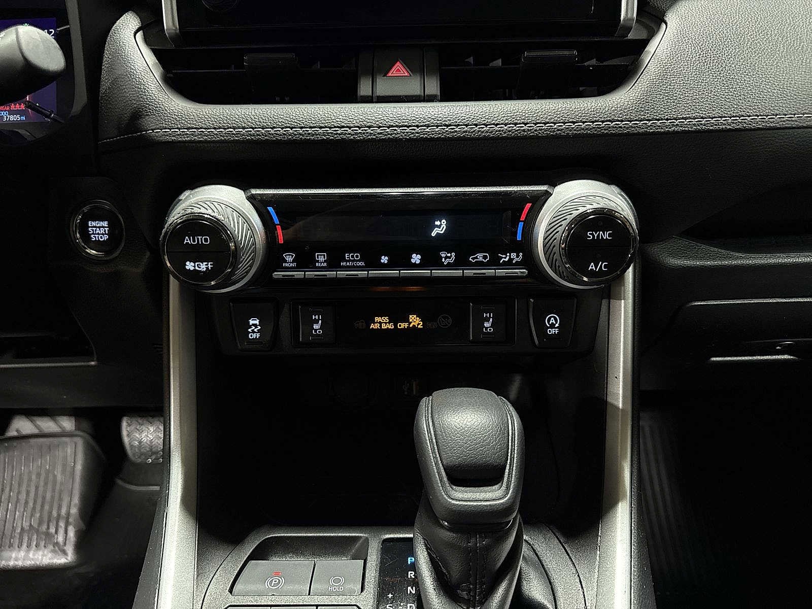 Thumbnail: 2023 Toyota RAV4 - 21