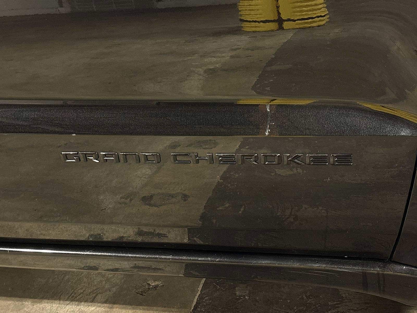 Thumbnail: 2015 Jeep Grand Cherokee - 29