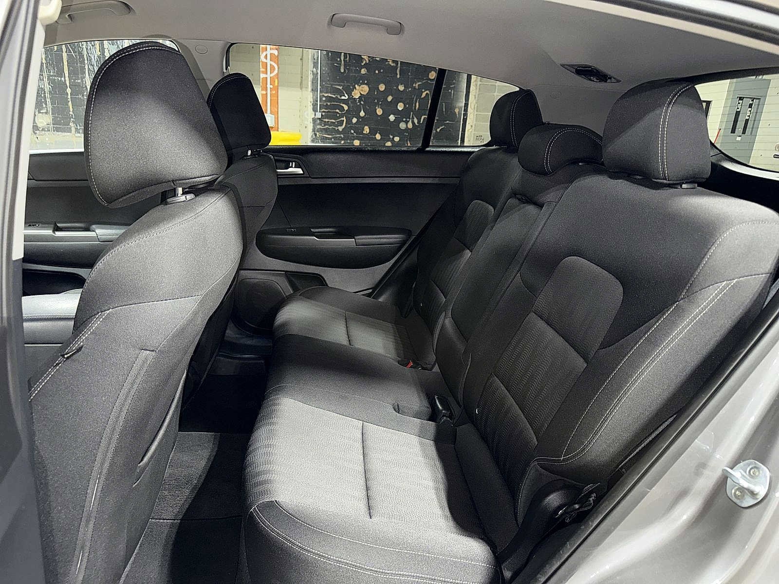 Thumbnail: 2017 Kia Sportage - 17