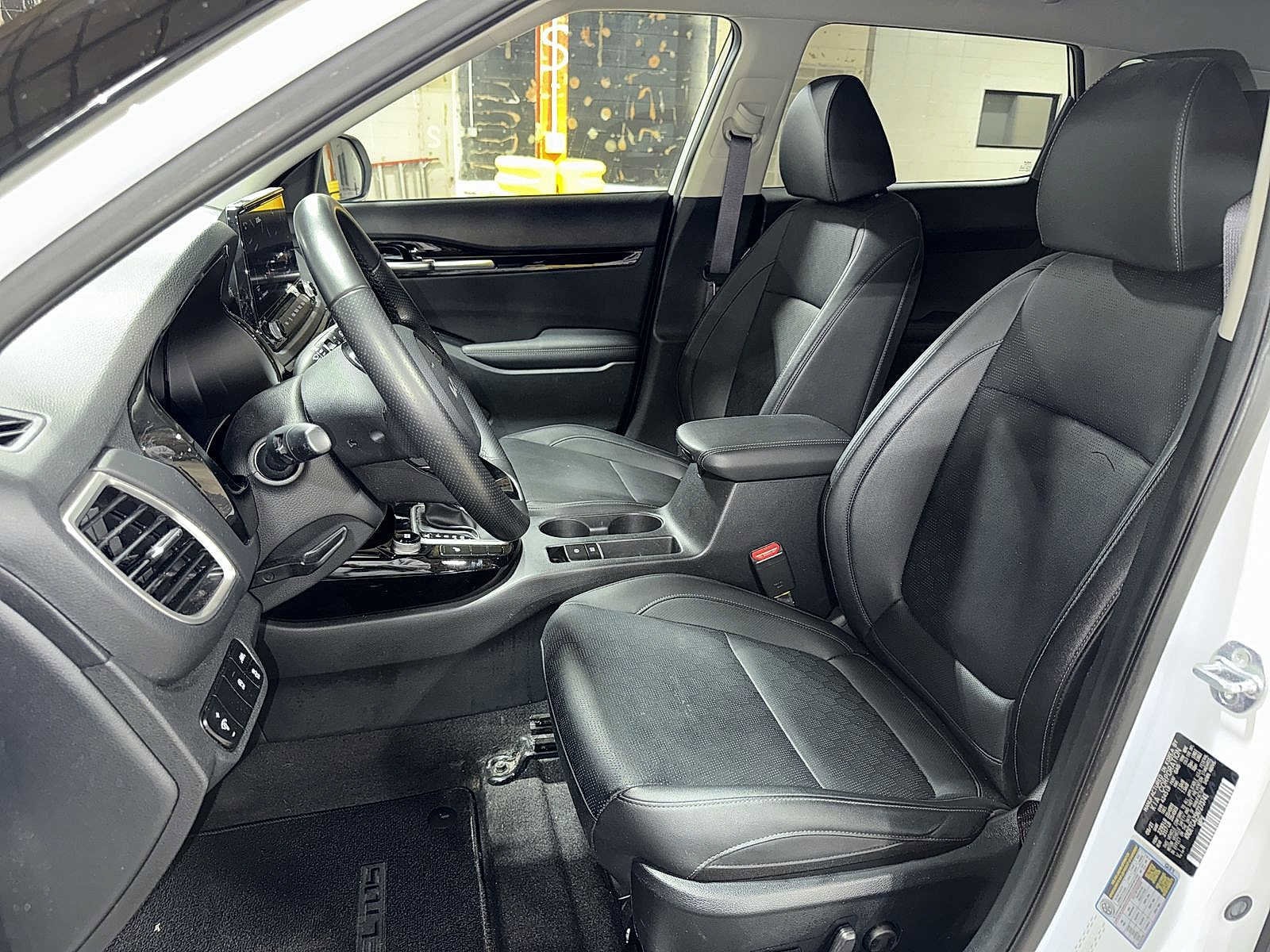 Thumbnail: 2022 Kia Seltos - 15