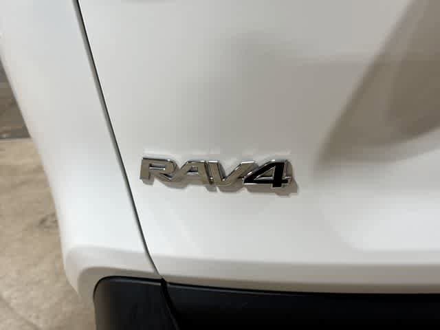 Thumbnail: 2024 Toyota RAV4 - 25