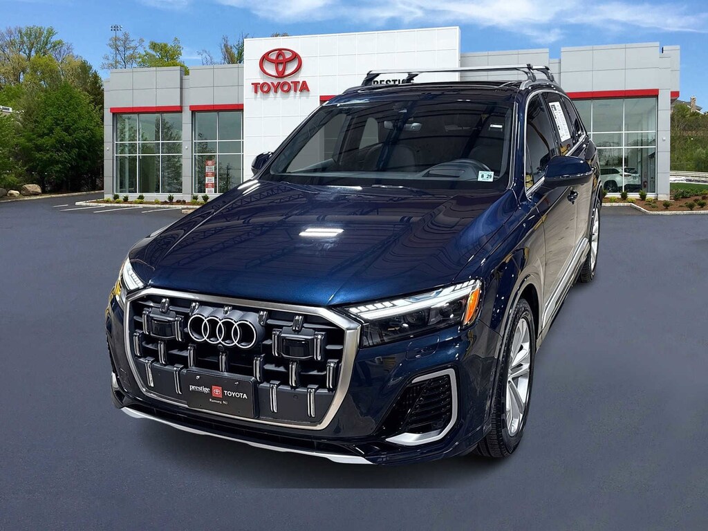 Used 2025 Audi Q7 55 Premium SUV