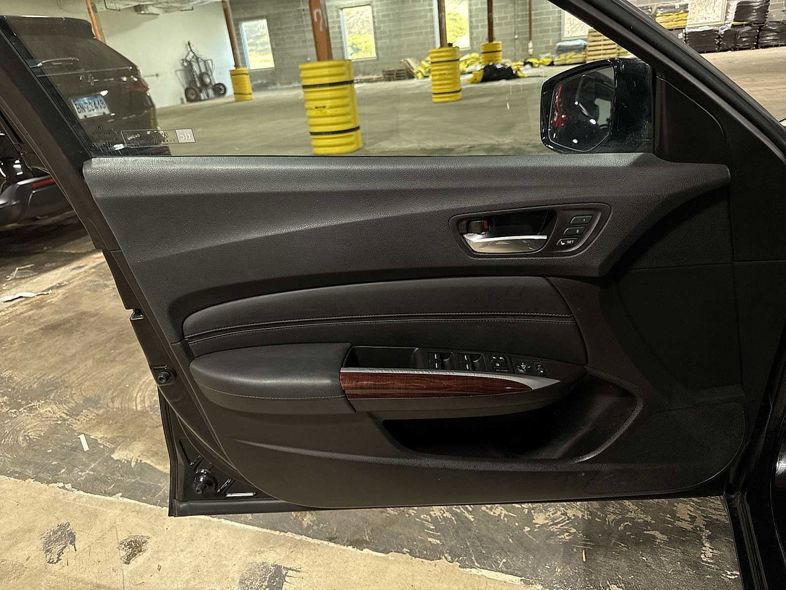 Thumbnail: 2016 Acura TLX - 30