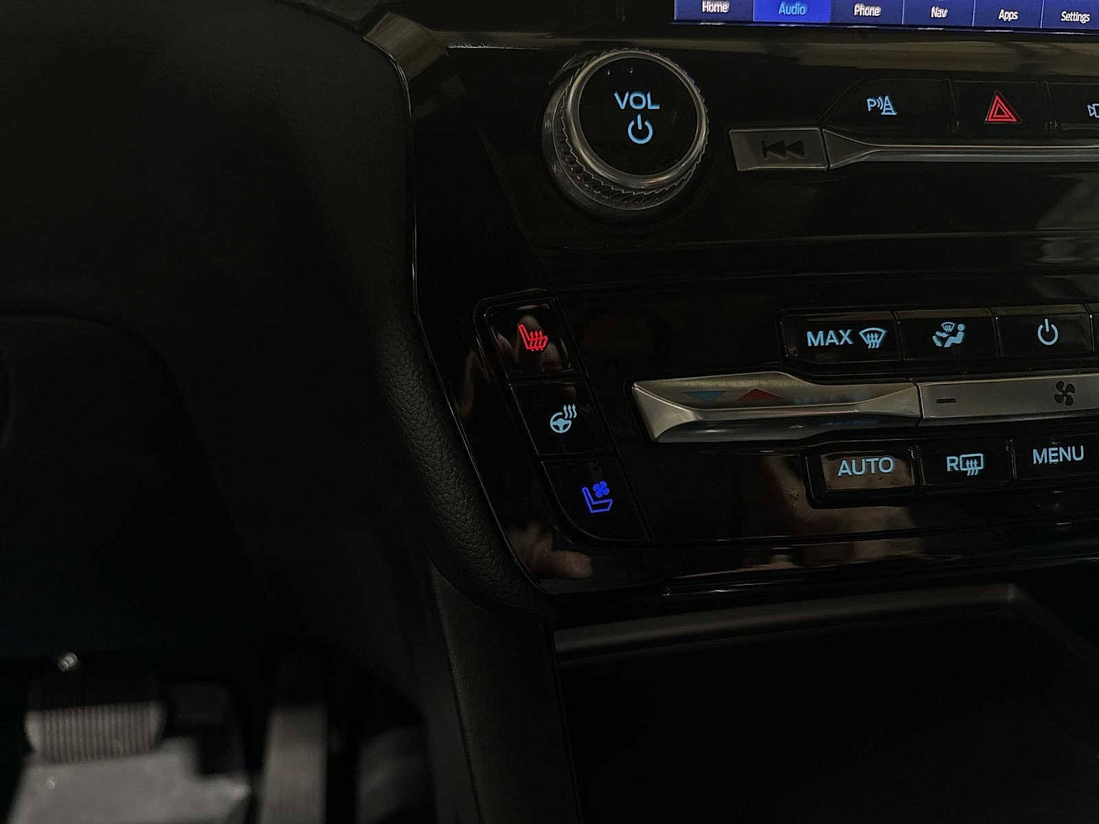 Thumbnail: 2022 Ford Explorer - 36