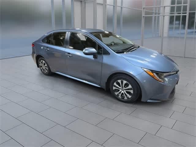 Certified 2022 Toyota Corolla LE with VIN JTDEAMDE5N3009315 for sale in Kansas City