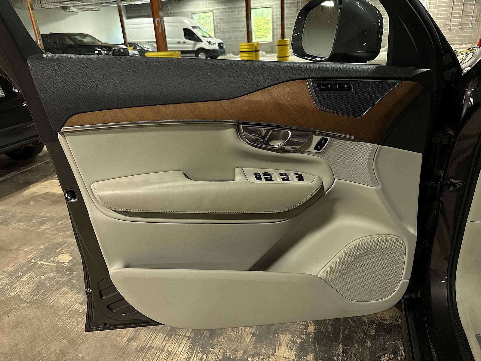 Thumbnail: 2018 Volvo XC90 - 30