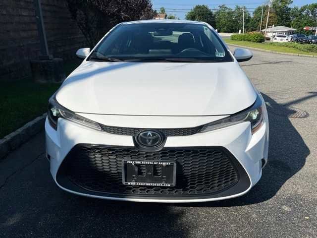 Thumbnail: 2022 Toyota Corolla - 2