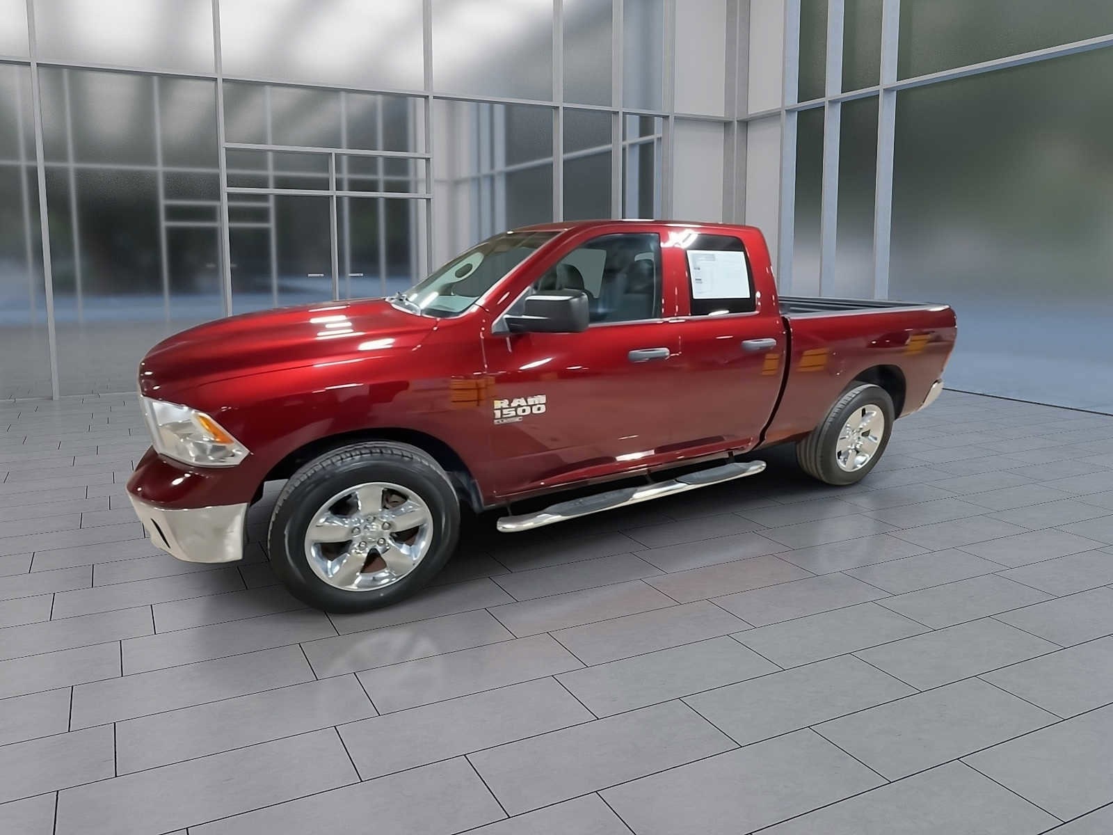 Thumbnail: 2019 RAM 1500 Classic - 4
