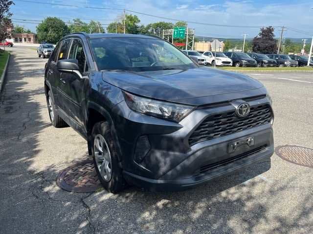 Thumbnail: 2021 Toyota RAV4 - 3