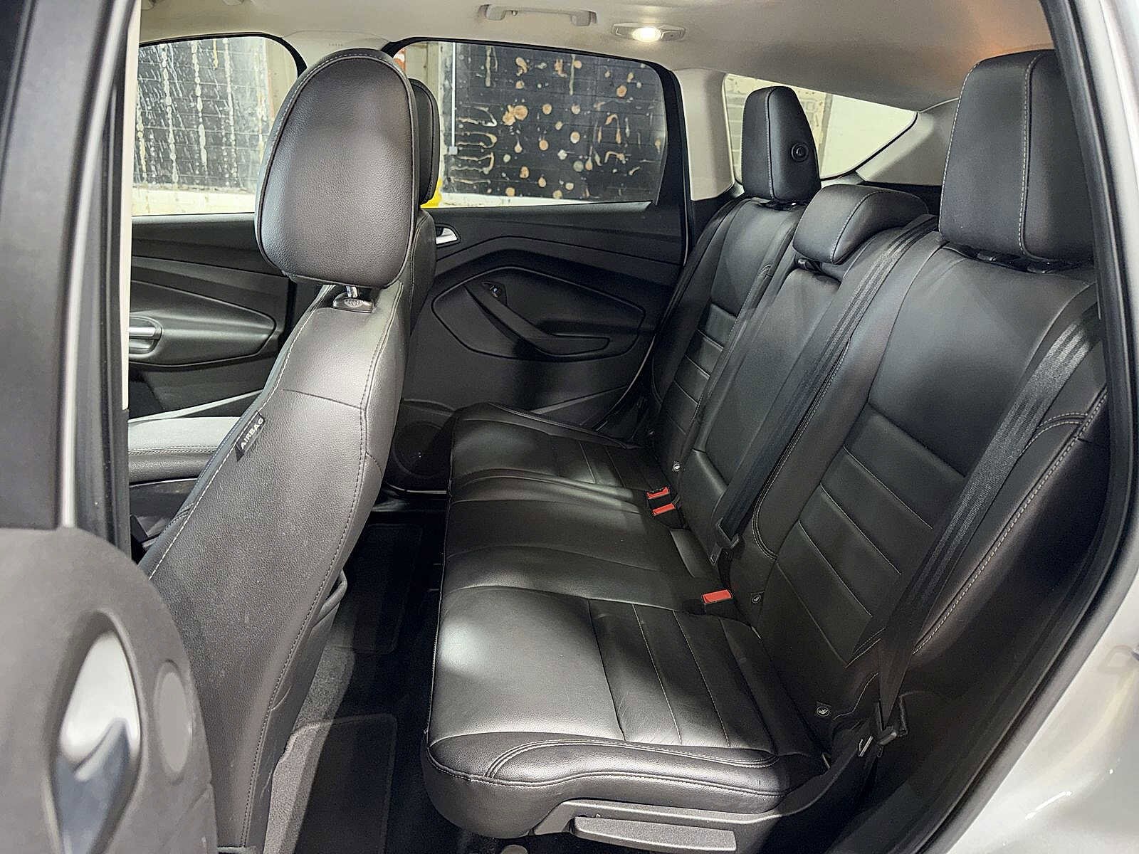 Thumbnail: 2016 Ford Escape - 17