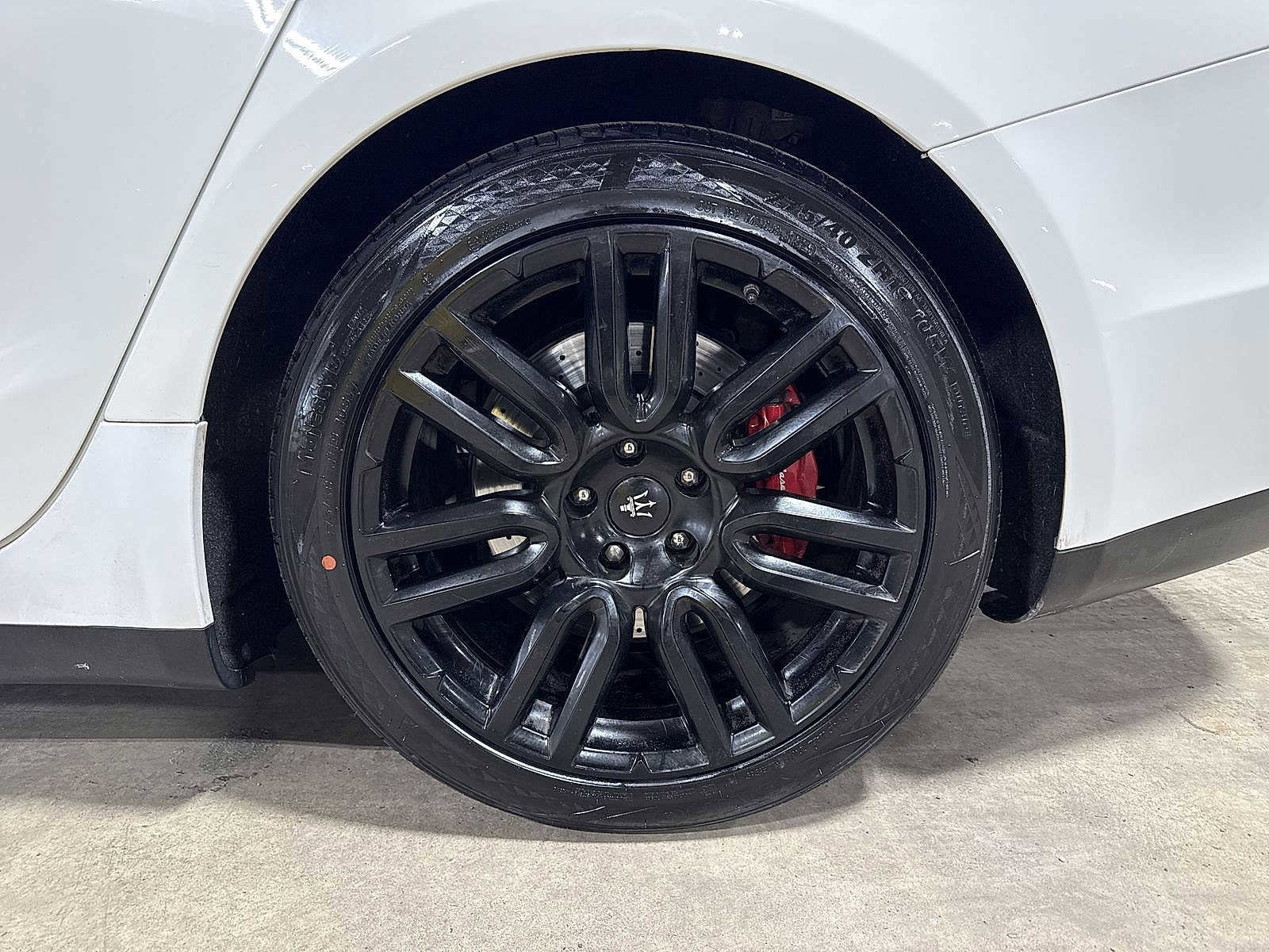 Thumbnail: 2015 Maserati Ghibli - 10