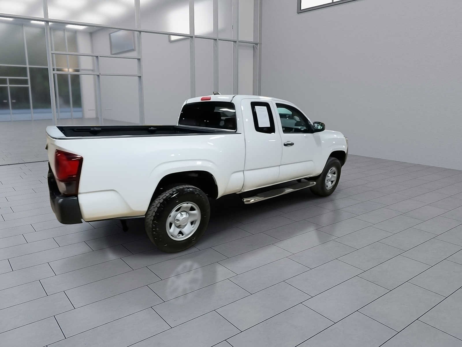 Thumbnail: 2021 Toyota Tacoma - 8