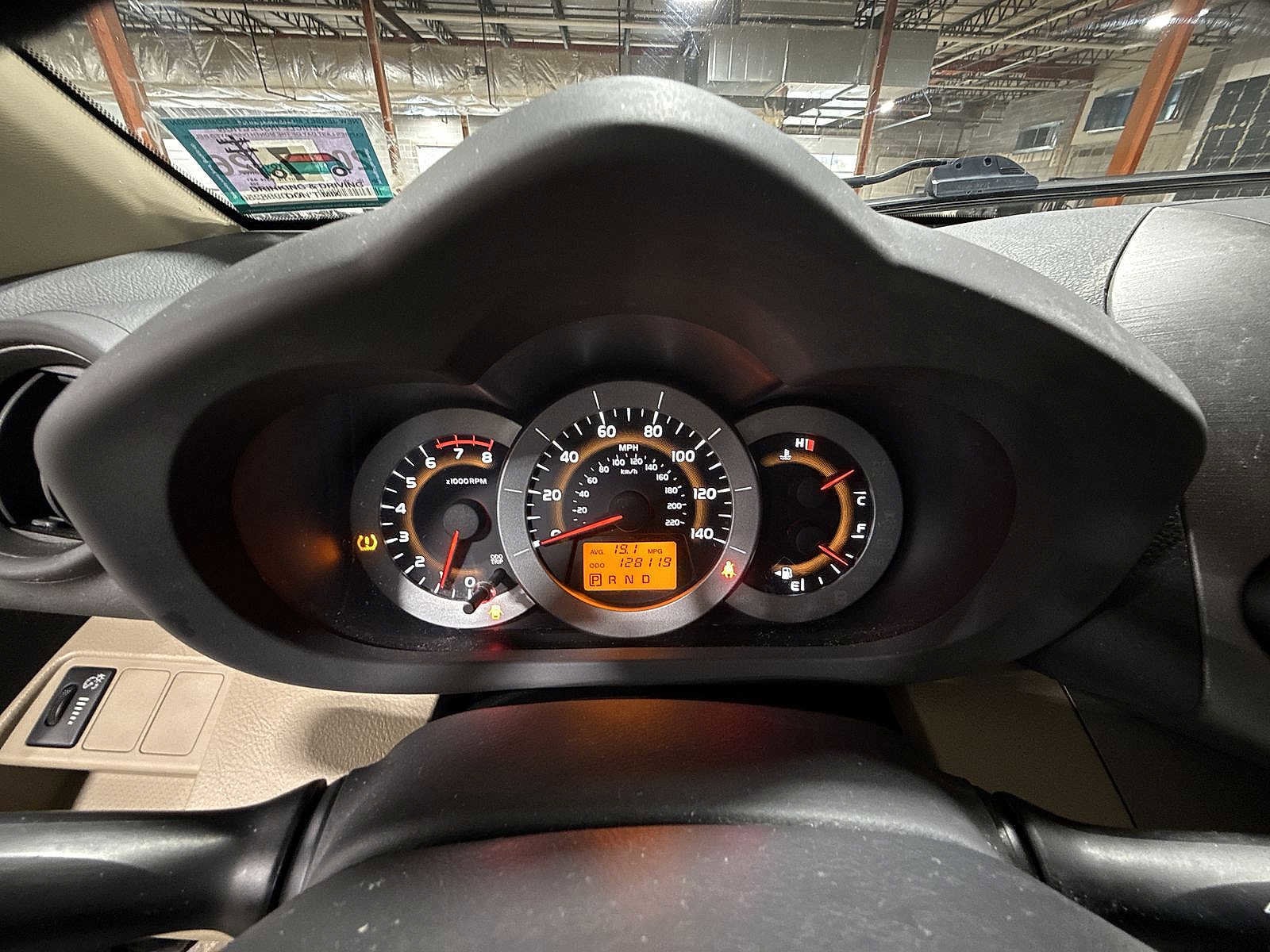 Thumbnail: 2011 Toyota RAV4 - 29