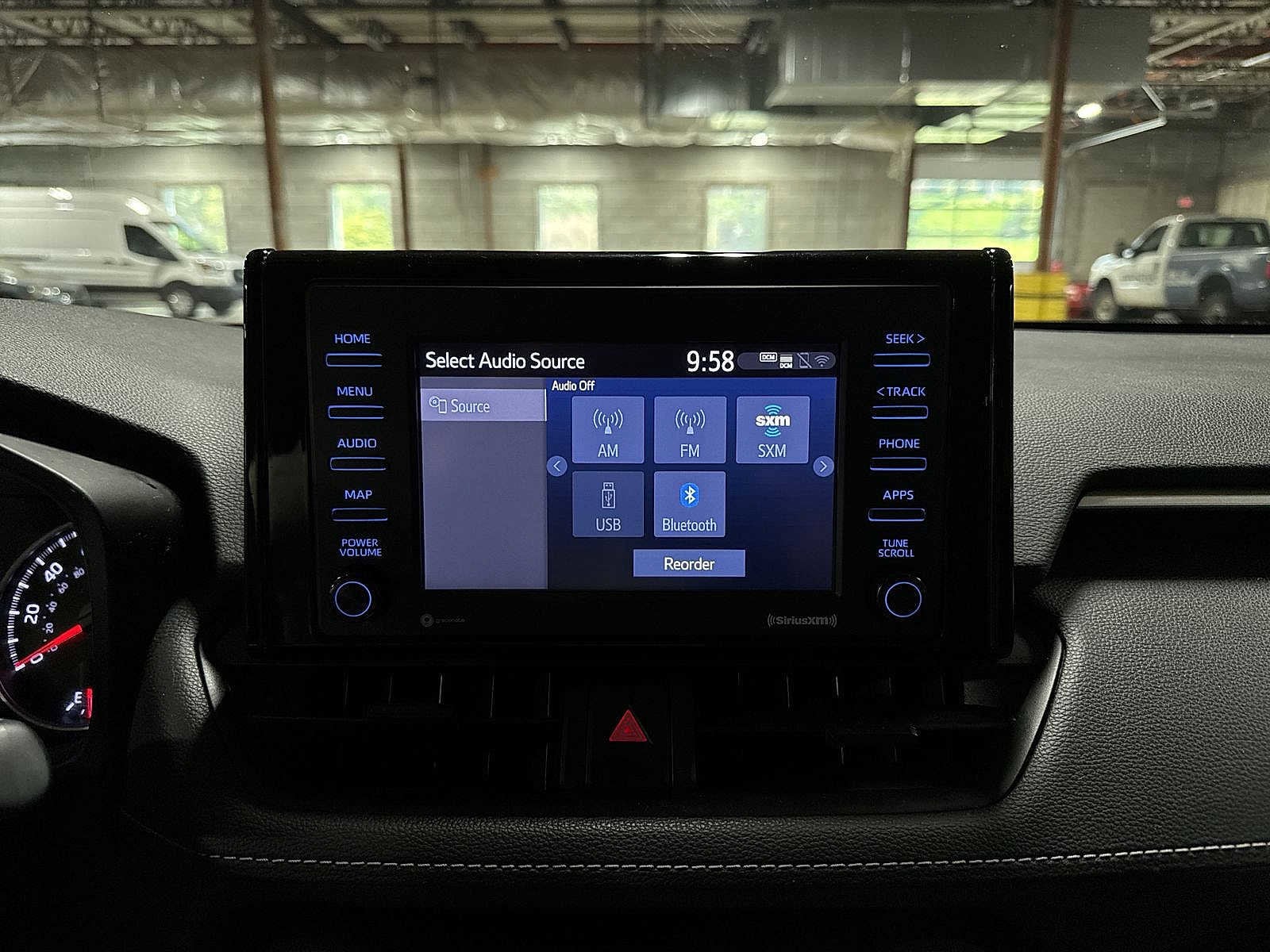 Thumbnail: 2021 Toyota RAV4 - 20