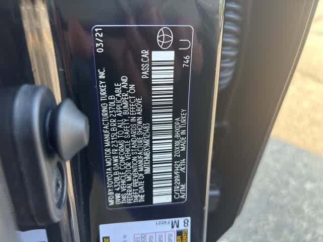 2021 Toyota C-HR LE 10