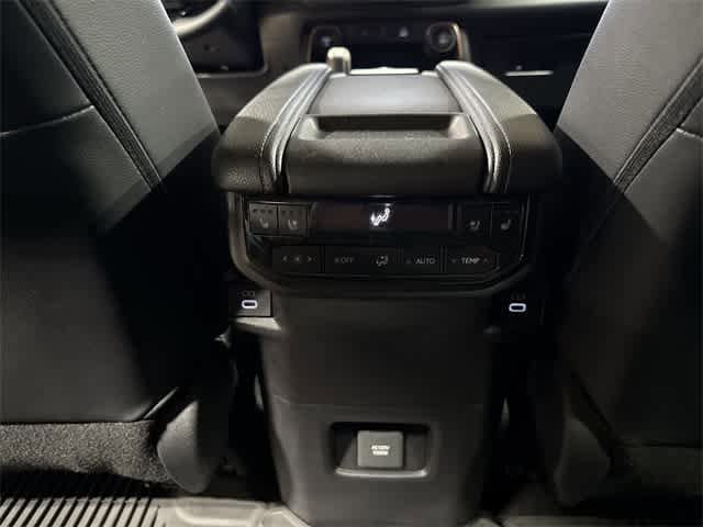 2024 Toyota Grand Highlander Platinum 33