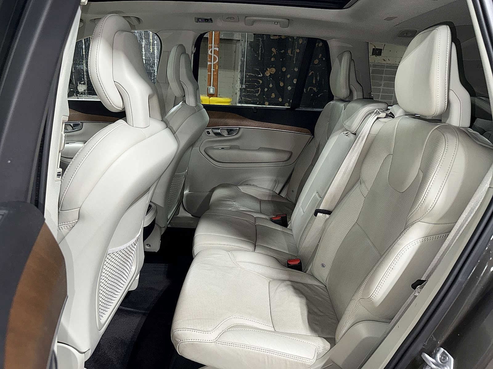 Thumbnail: 2018 Volvo XC90 - 16
