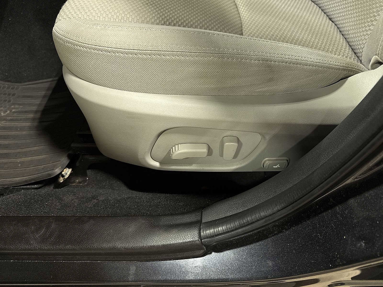 Thumbnail: 2015 Subaru Forester - 23