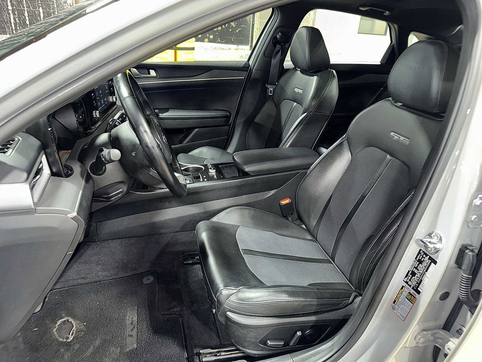 Thumbnail: 2021 Kia K5 - 15