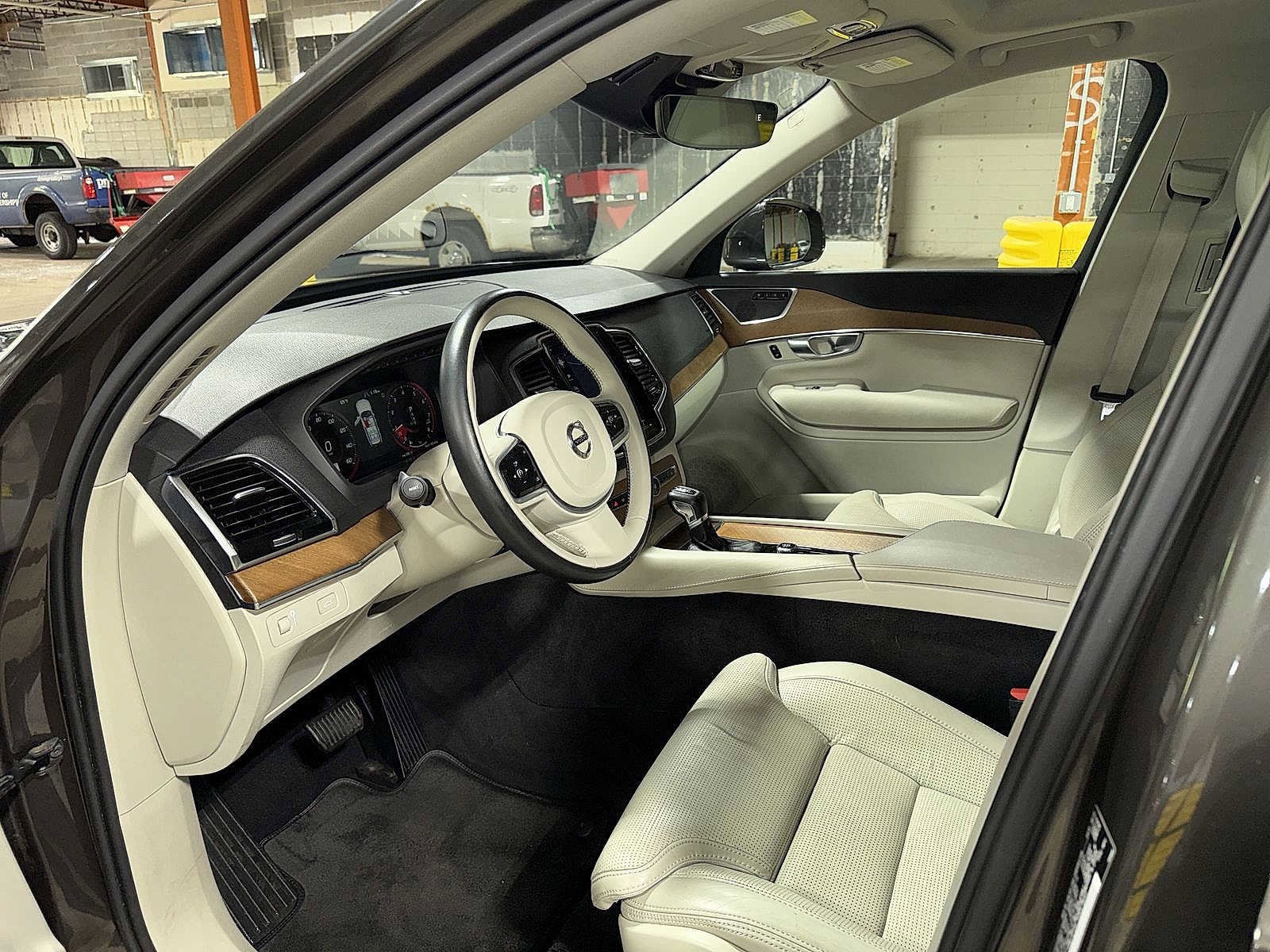 Thumbnail: 2018 Volvo XC90 - 29