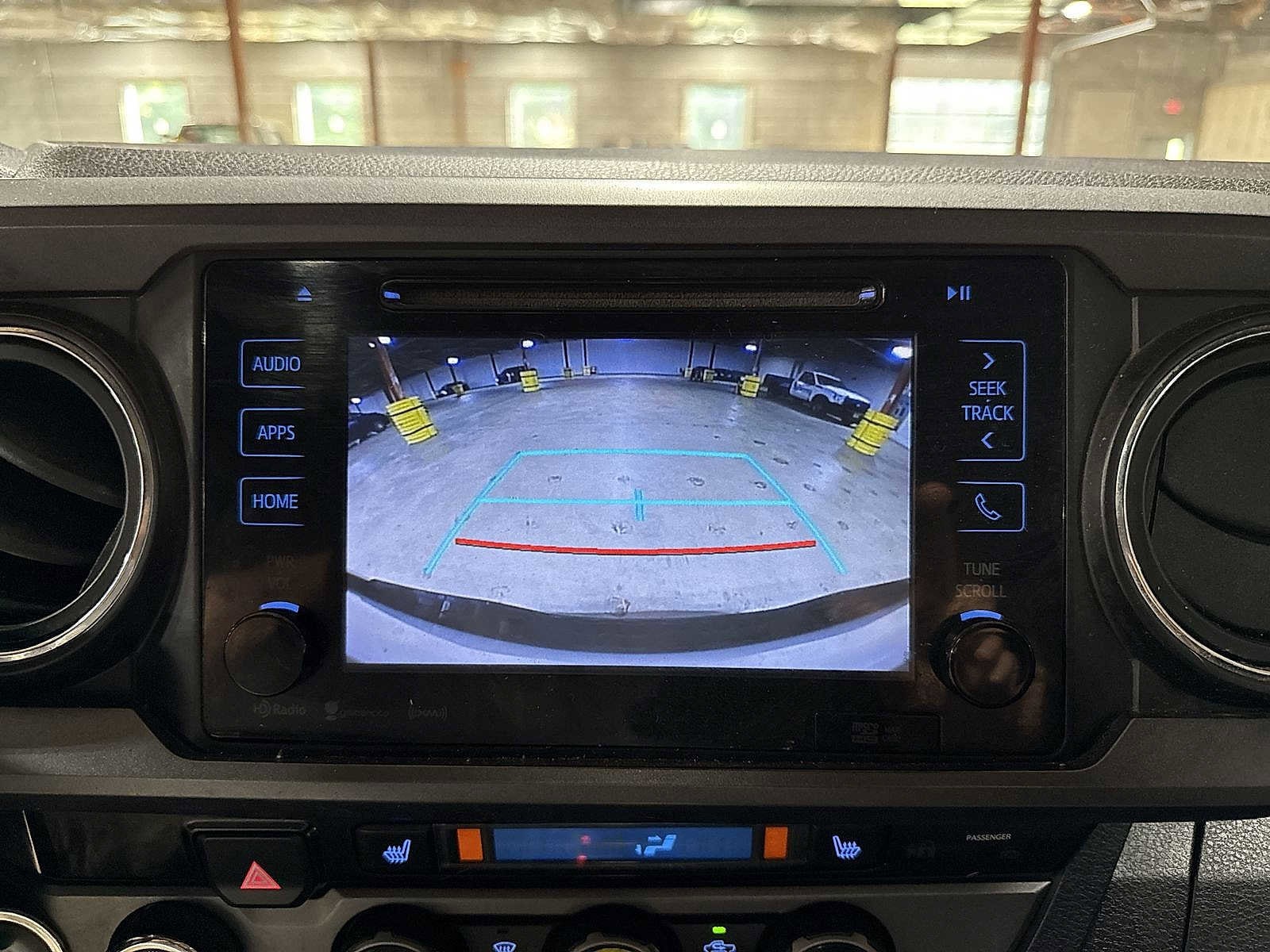 Thumbnail: 2016 Toyota Tacoma - 25