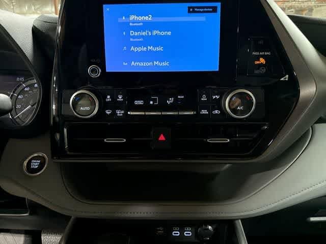 Thumbnail: 2024 Toyota Highlander - 22