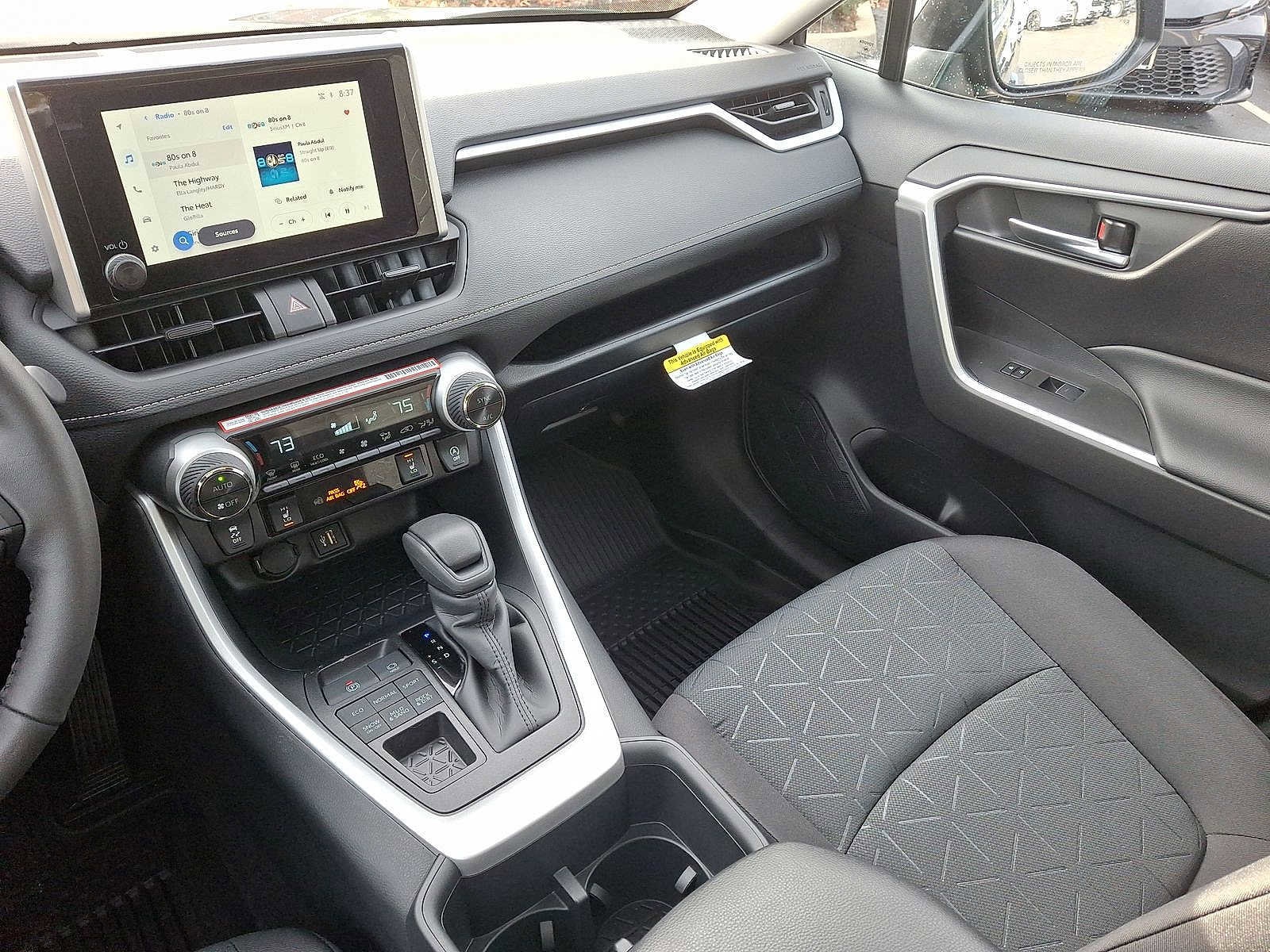 Thumbnail: 2025 Toyota RAV4 - 11